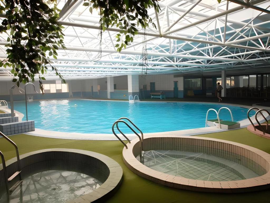 Jinan Yuquan Simpson Hotel Eksteriør billede