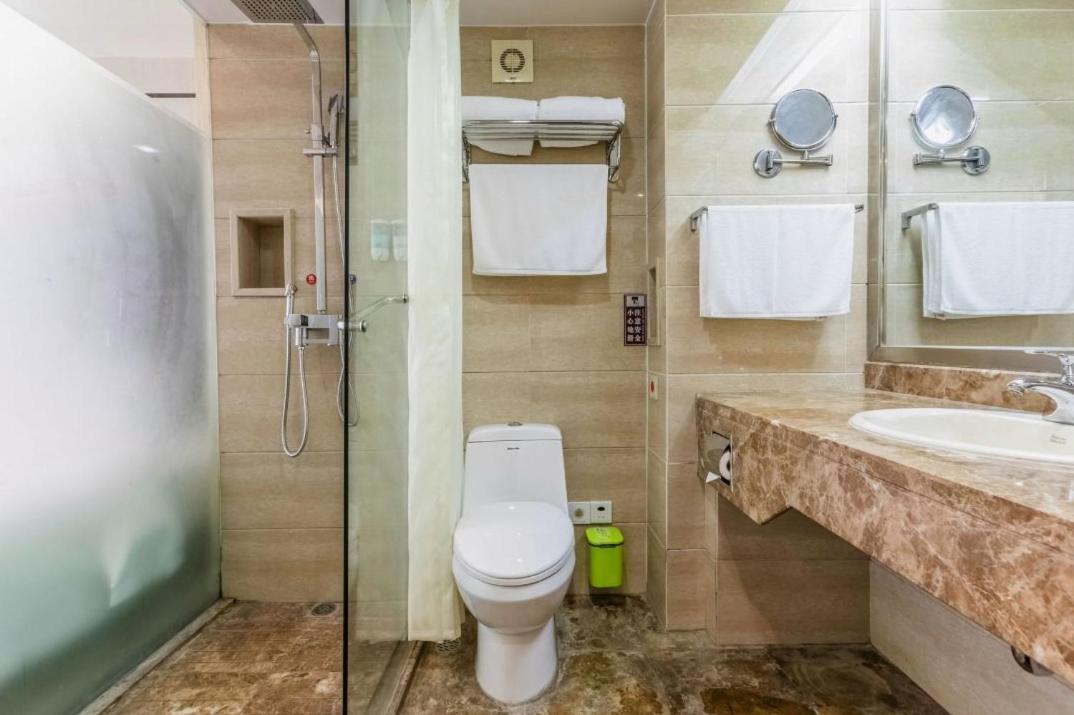 Jinan Yuquan Simpson Hotel Eksteriør billede