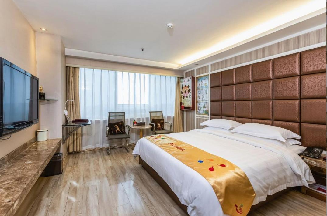 Jinan Yuquan Simpson Hotel Eksteriør billede