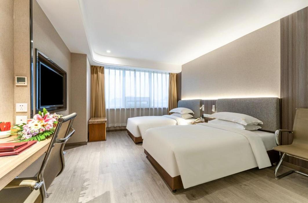 Jinan Yuquan Simpson Hotel Eksteriør billede